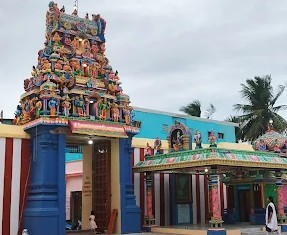 Thanjai Mamani Koil (Neelamega Perumal Temple)