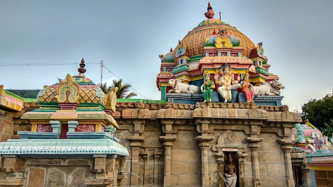Velladainathar Temple, Thirukkurukavur
